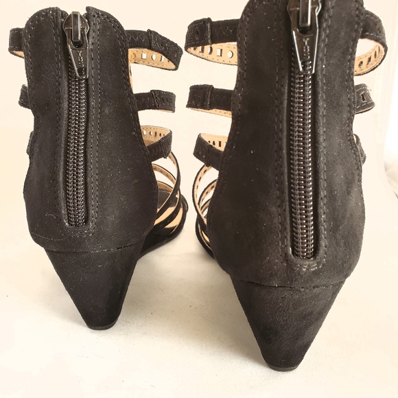 Material Girl NWT Black Gladiator Sandals - Picture 6 of 8